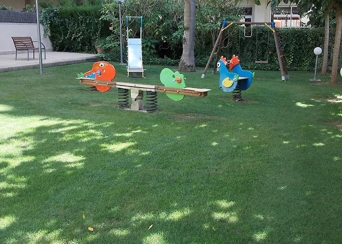 Ventura Park 2 4